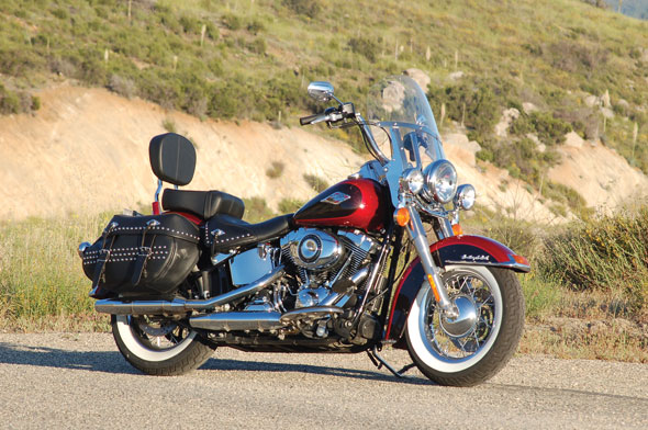 Харлей Дэвидсон FLSTC Heritage Softail Classic