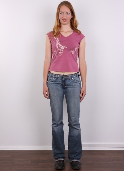 Julie - 4372